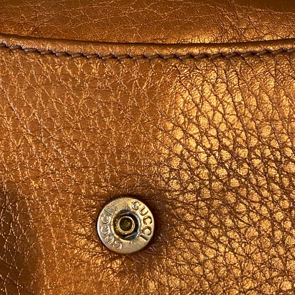 Gucci Soho Metallic Wallet - Picture 4 of 14